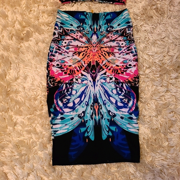 Bebe skirt and matching crop top - Picture 3 of 3